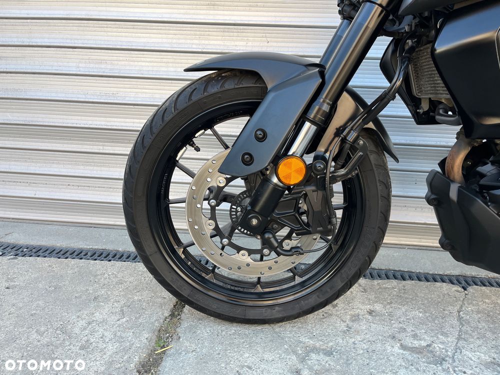 Yamaha MT - 34