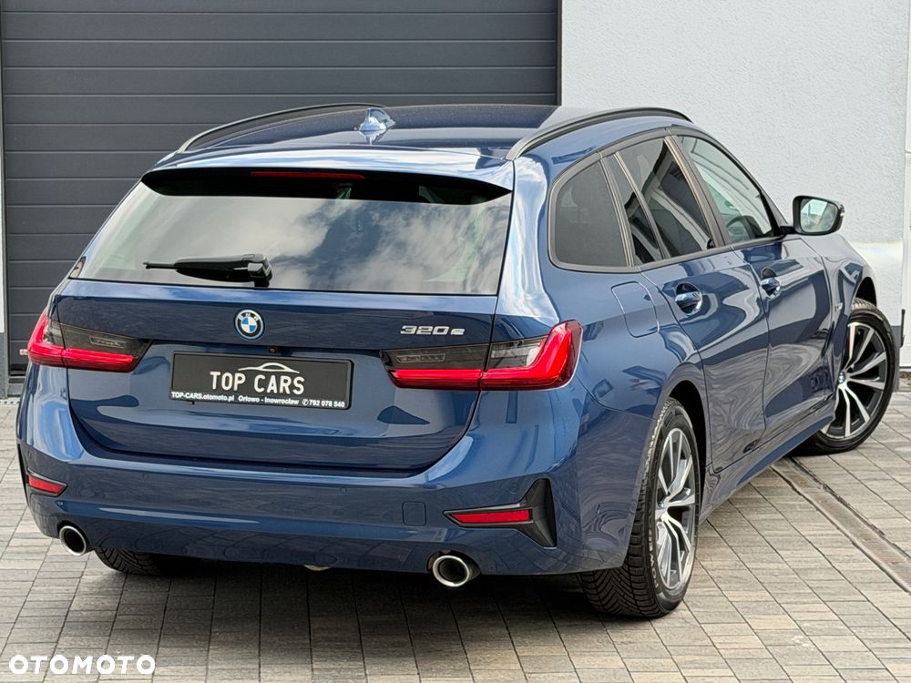BMW Seria 3 320e Sport Line - 28