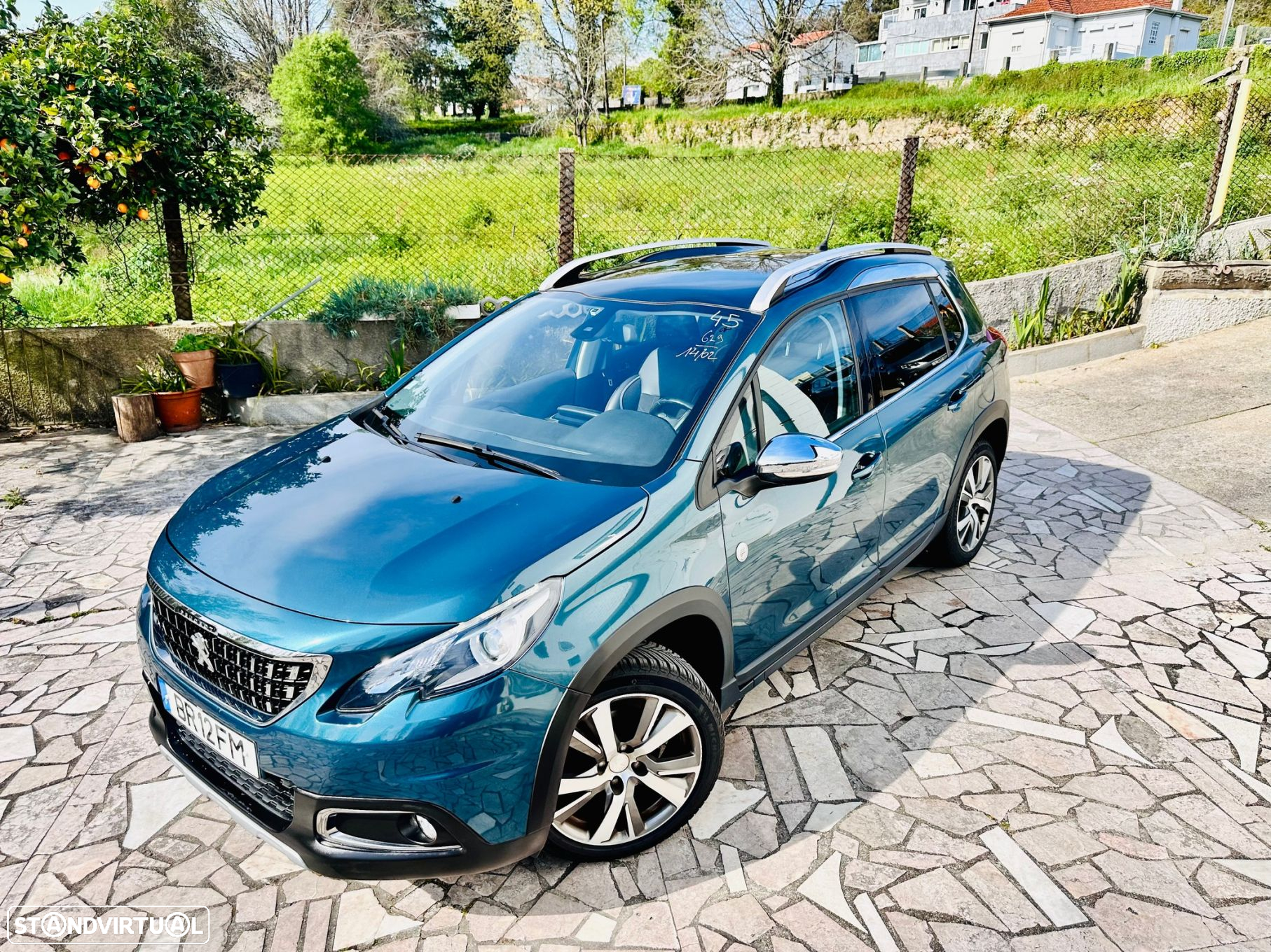 Peugeot 2008 1.2 PureTech Crossway EAT6 - 29