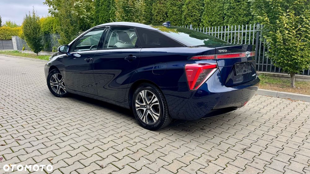 Toyota Mirai - 7