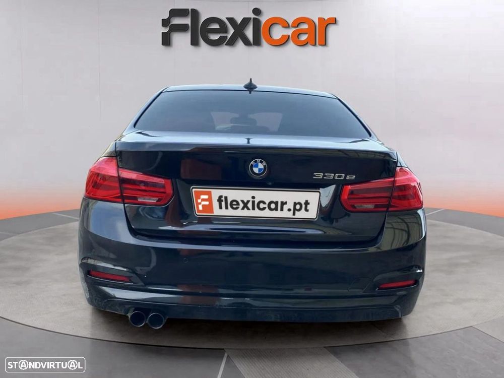 BMW 330 e iPerformance - 8