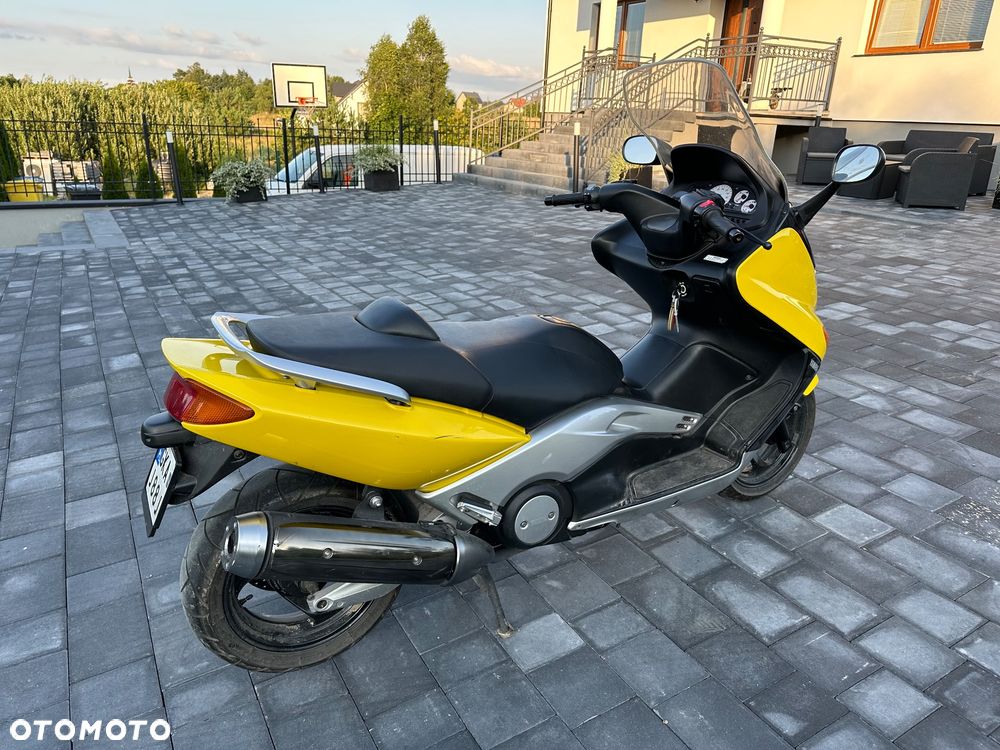 Yamaha Tmax - 4