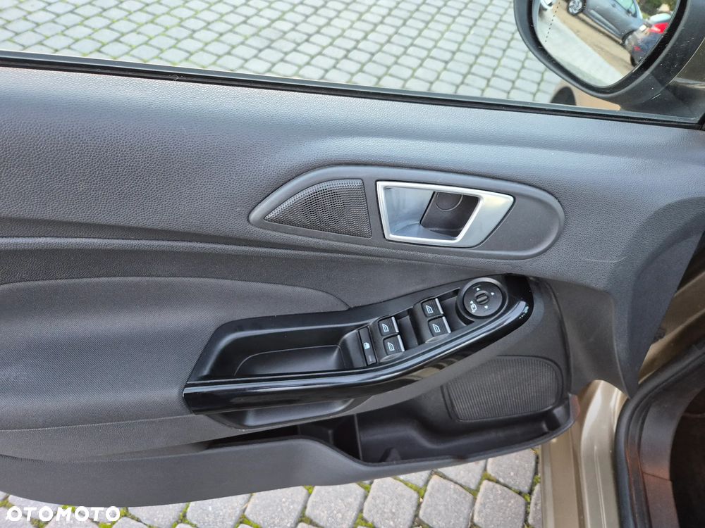 Ford Fiesta - 33