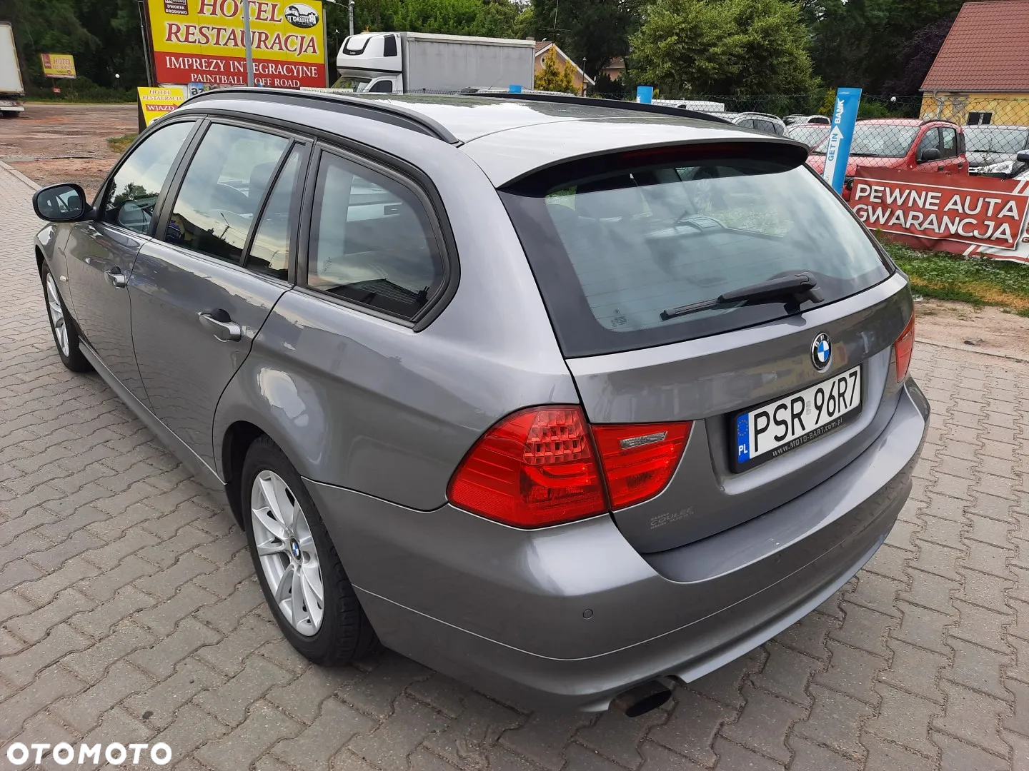 BMW Seria 3 318d DPF Touring Edition Sport - 9