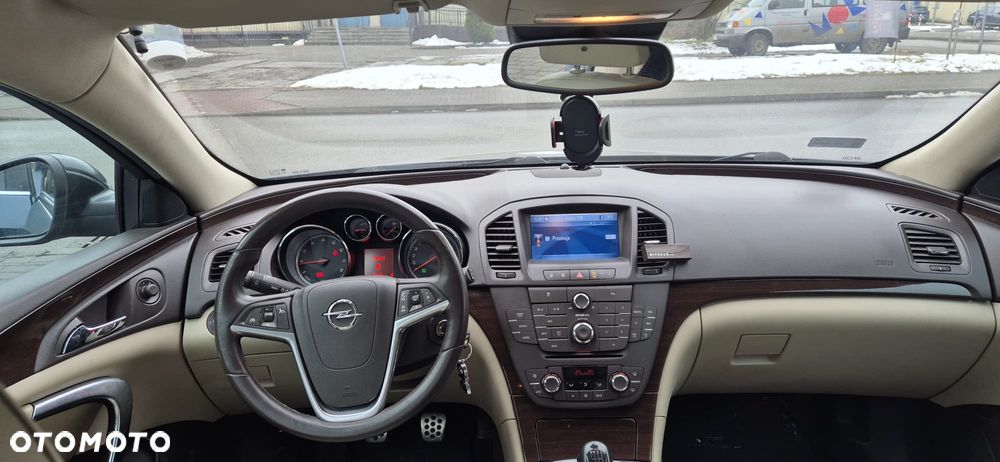 Opel Insignia - 8