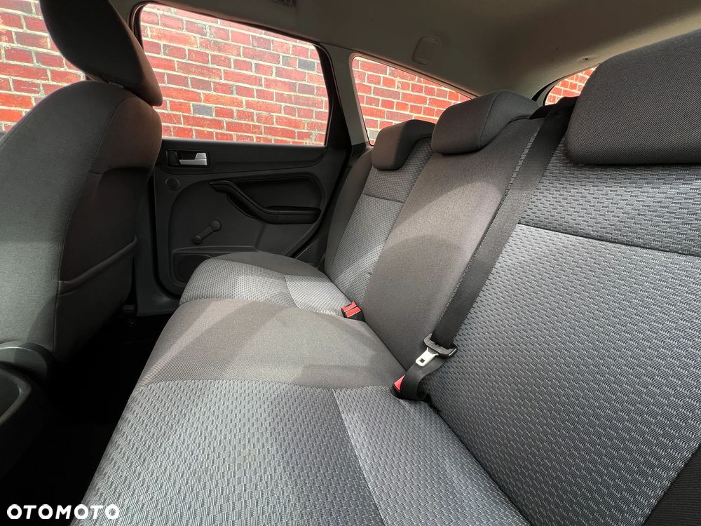 Ford Focus - 17
