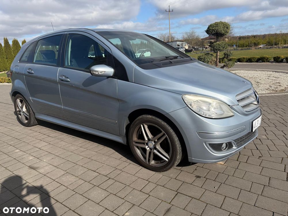 Mercedes-Benz Klasa B 160 BlueEFFICIENCY SPORT EDITION - 10