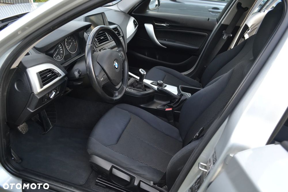 BMW Seria 1 114i - 8
