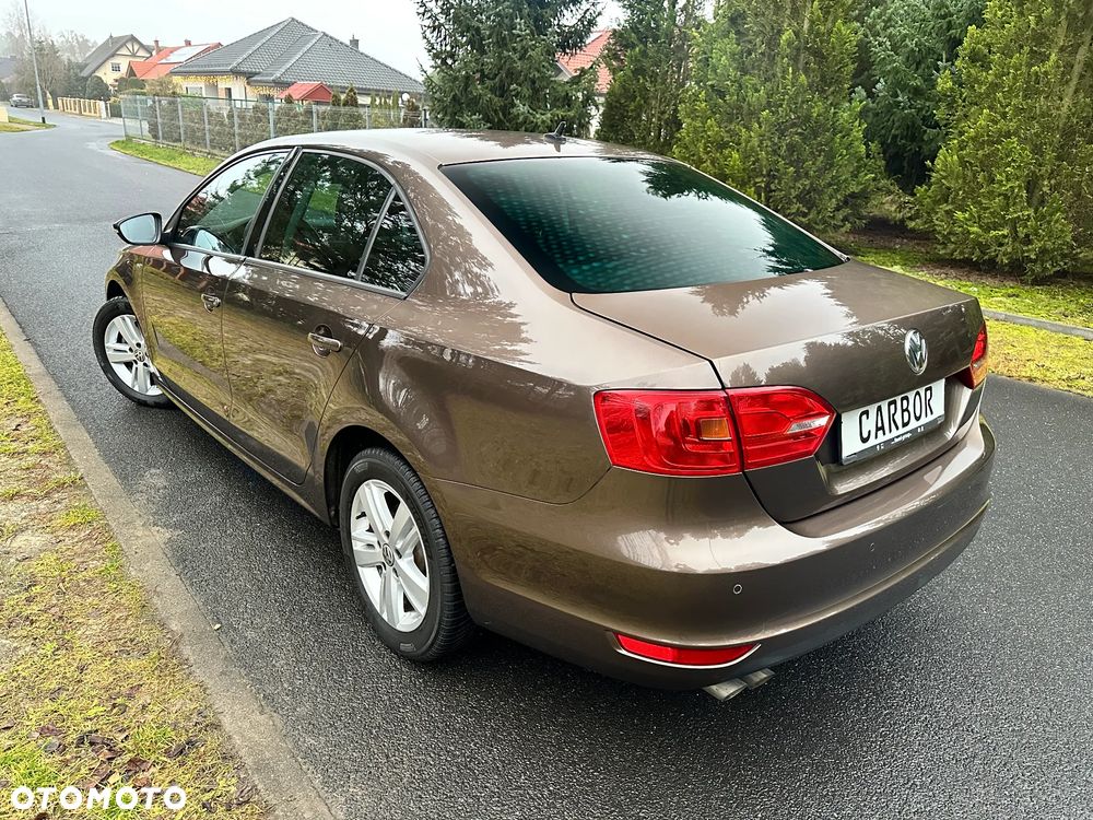 Volkswagen Jetta 1.4 TSI Match - 13