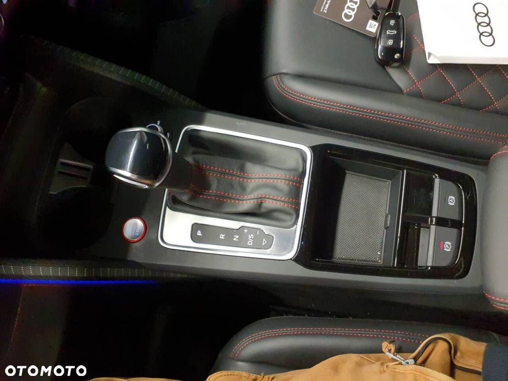 Audi SQ2 - 19
