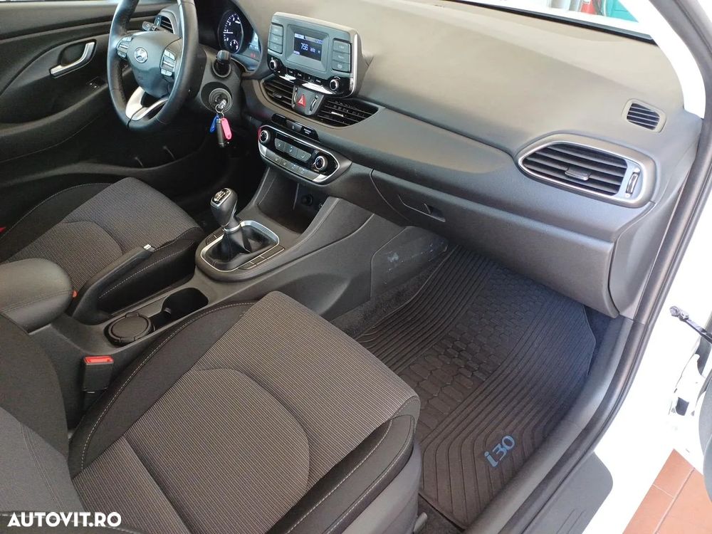 Hyundai i30 1.5 110CP 5DR M/T Comfort - 20