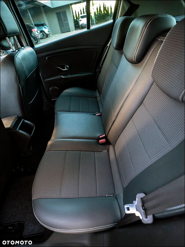 Renault Megane dCi 165 FAP GT - 35