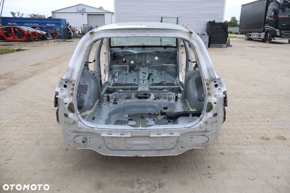 BŁOTNIK ĆWIARTKA PRAWY TYŁ KIA CEED III - 9