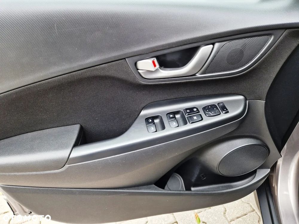 Hyundai Kona 1.0 T-GDI Premiere Comfort - 24