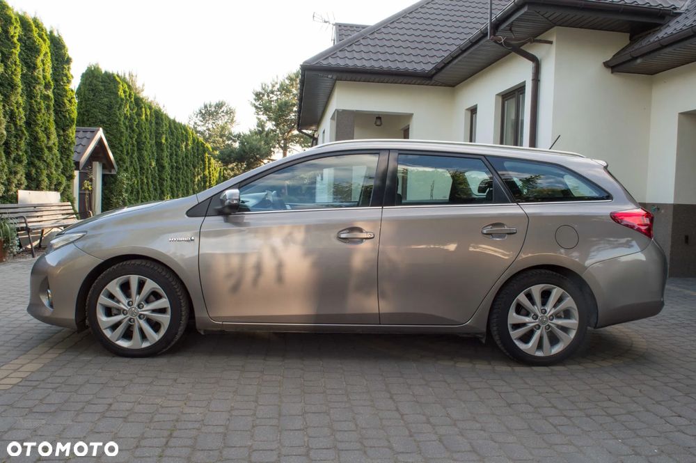 Toyota Auris - 4