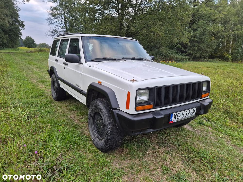 Jeep Cherokee - 2