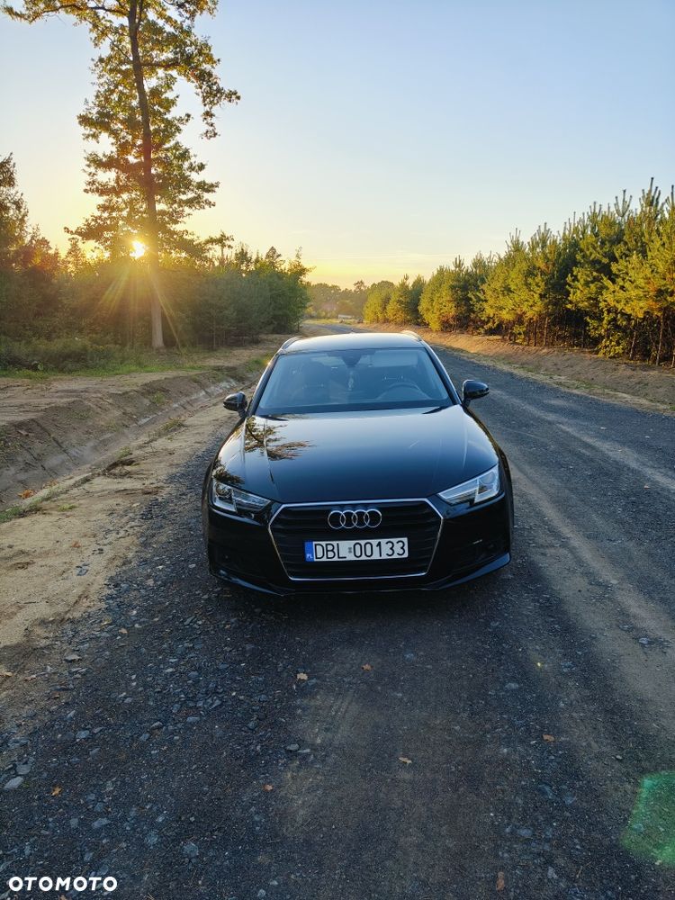 Audi A4 Avant - 4