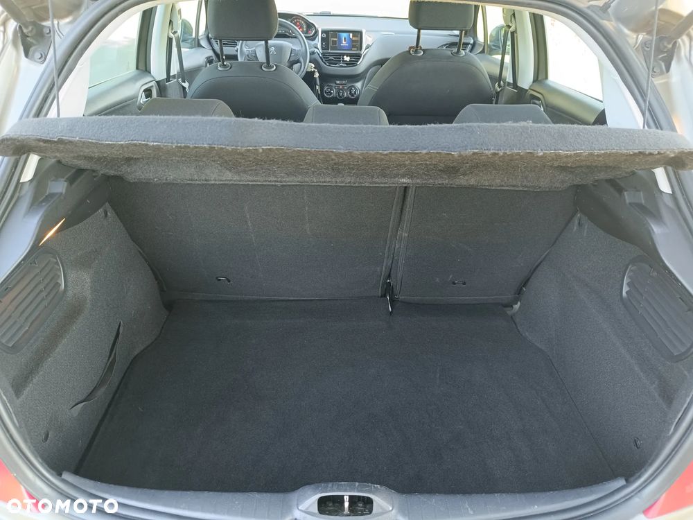 Peugeot 208 PureTech 82 Active - 36