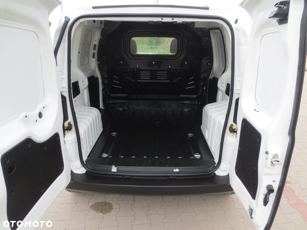 Fiat FIORINO SALON PL. ORYGINAŁ LAKIER I NISKI PRZEBIEG - 25