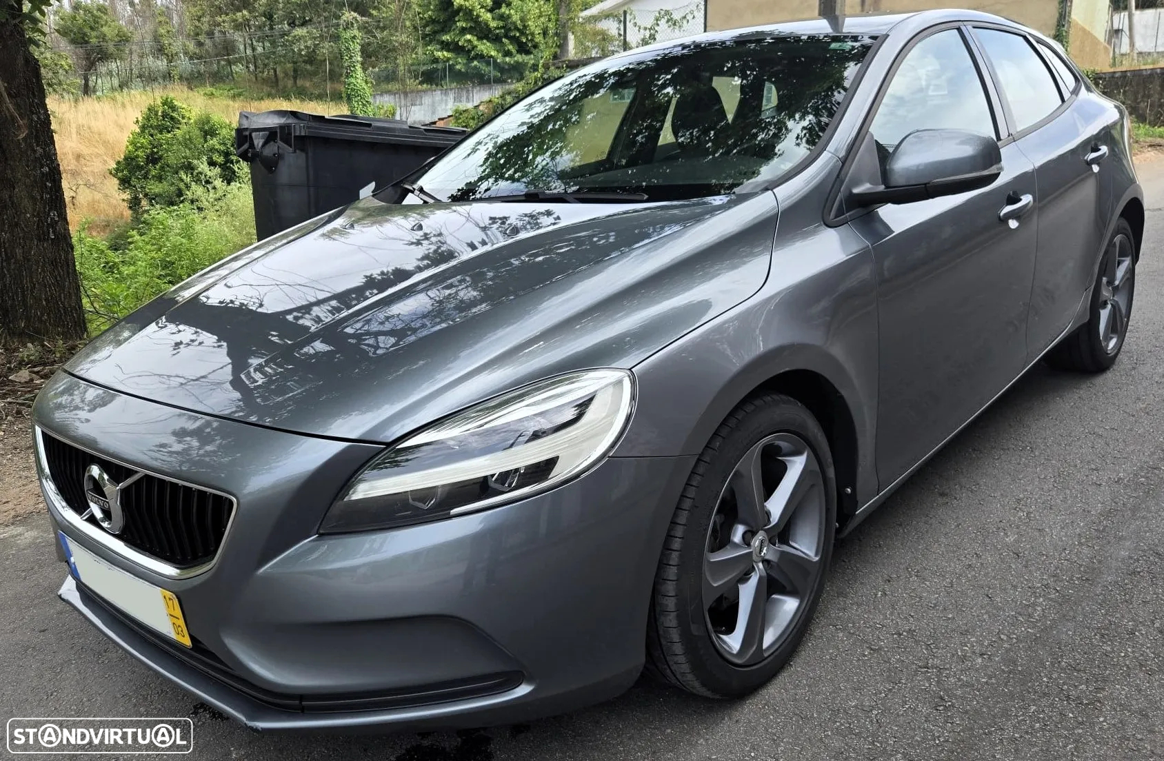Volvo V40 2.0 D2 R-Design - 6