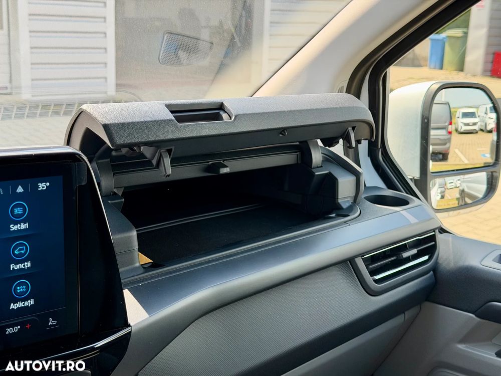Ford Tourneo - 32