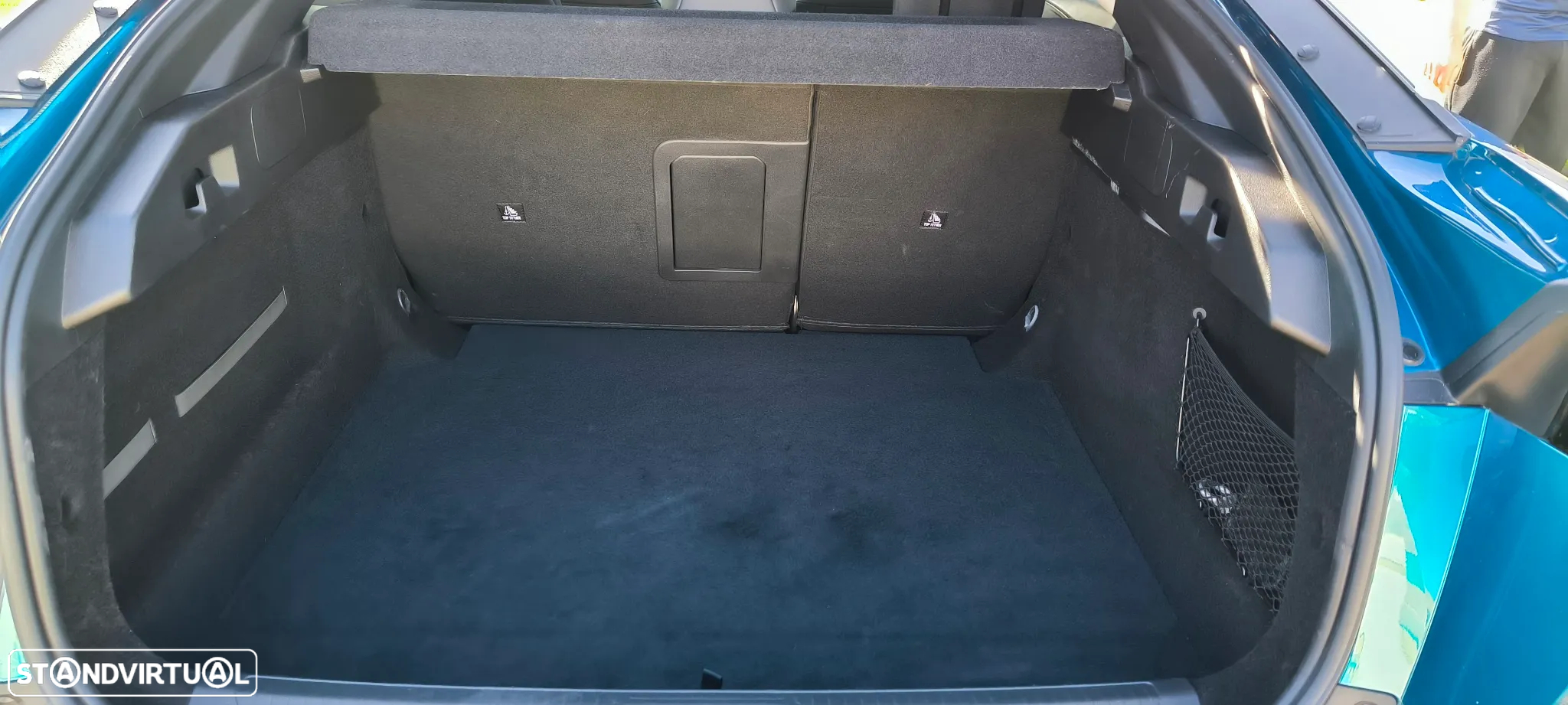 Peugeot 408 1.2 PureTech Allure Pack EAT8 - 48