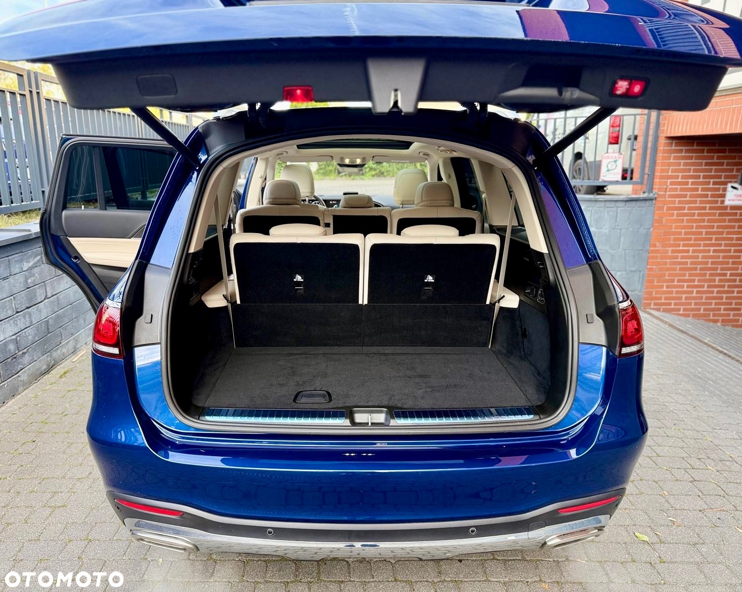 Mercedes-Benz GLS 580 4-Matic - 24
