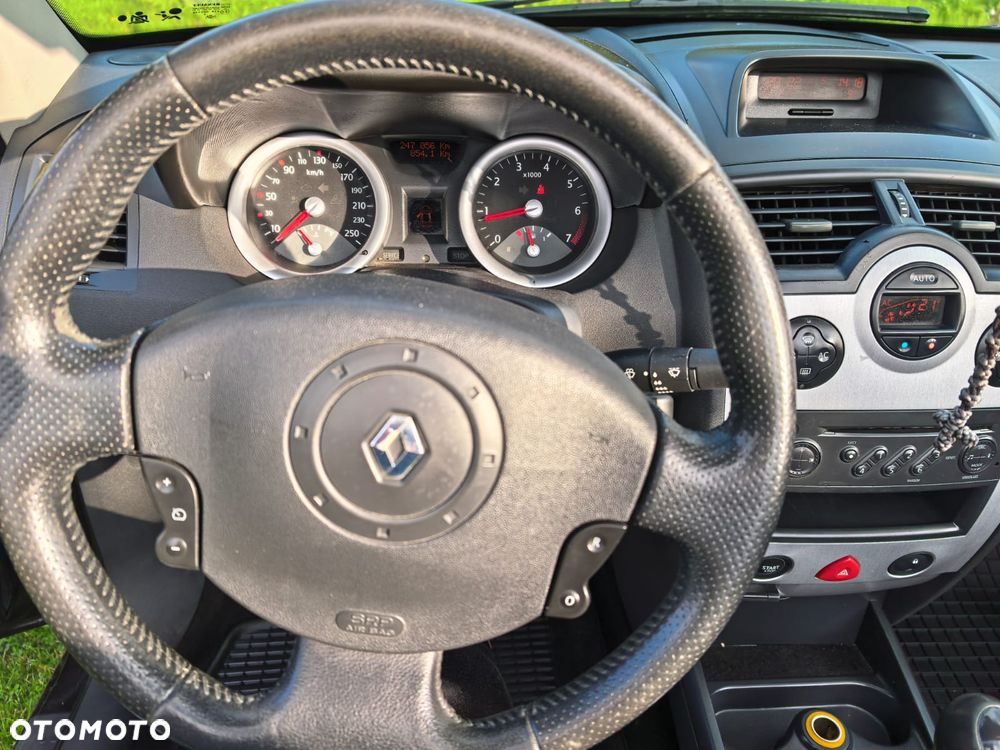 Renault Megane - 13