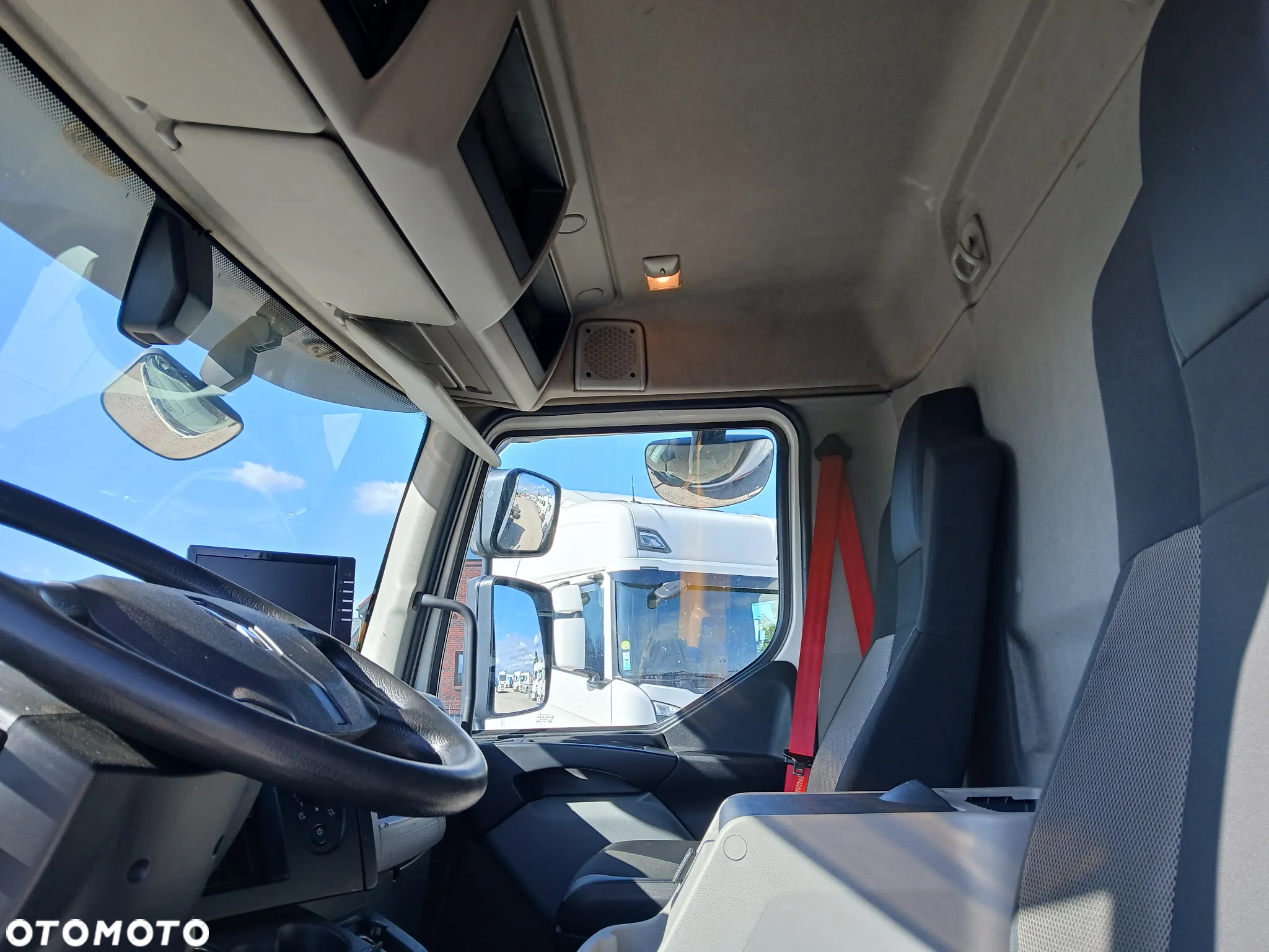 Renault Midlum 250, SAPROWADZONE - 9
