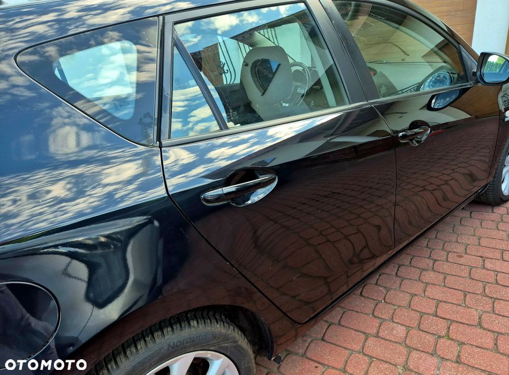 Mazda 3 1.6 MZR Active Plus - 12