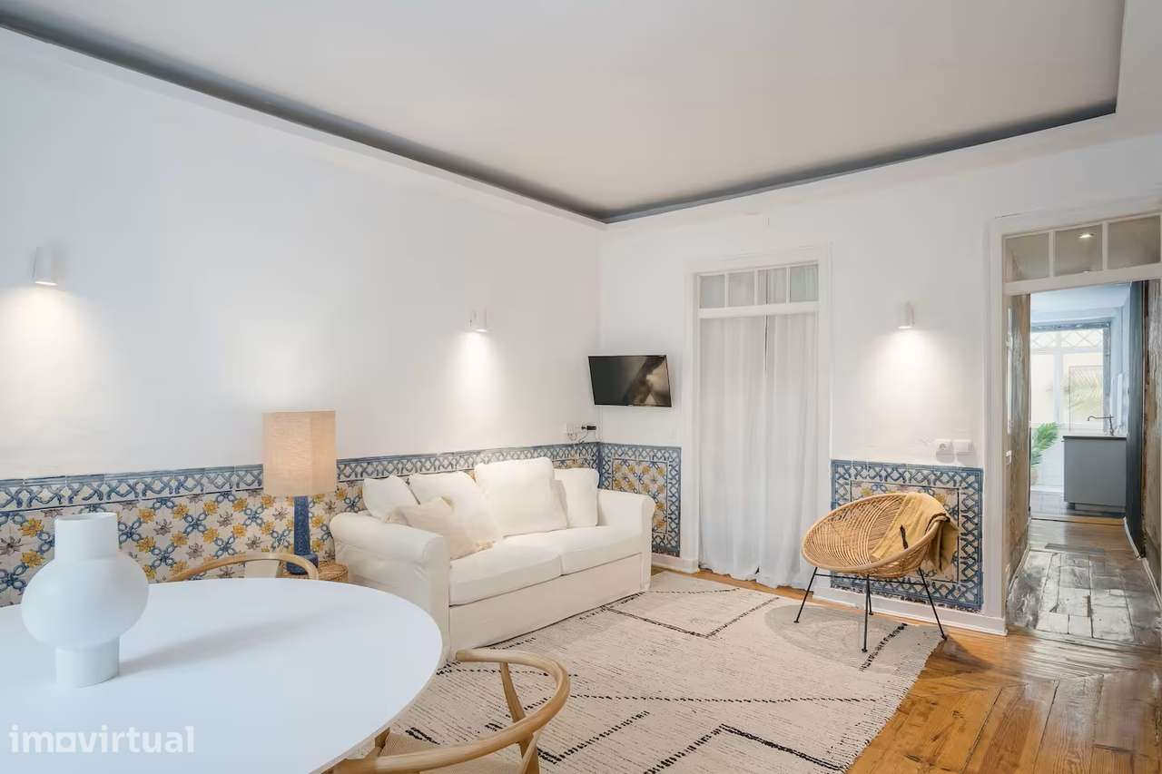Apartamento T1 com 1 casa de banho na Estrela - Grande imagem: 2/25