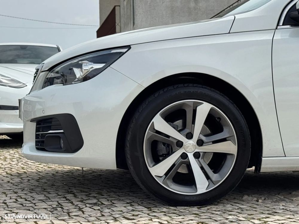 Peugeot 308 1.5 BlueHDi Allure - 3