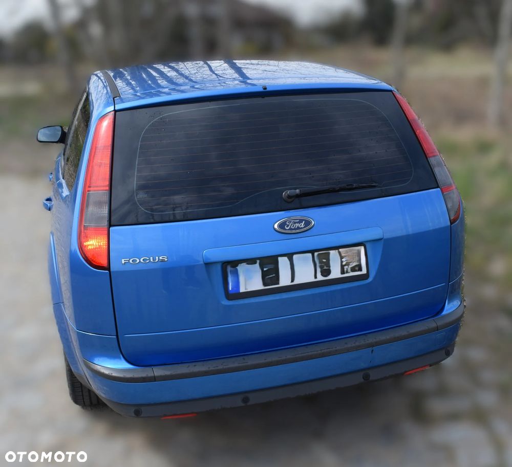 Ford Focus 2.0 16V Titanium - 6