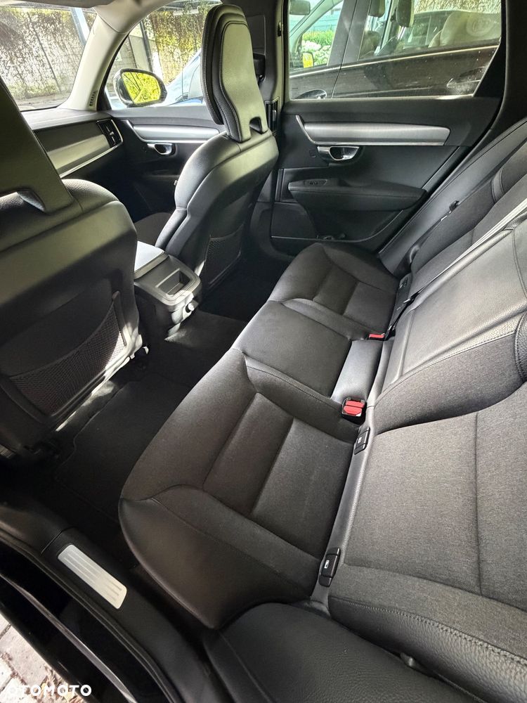 Volvo V90 D4 Momentum Pro - 22
