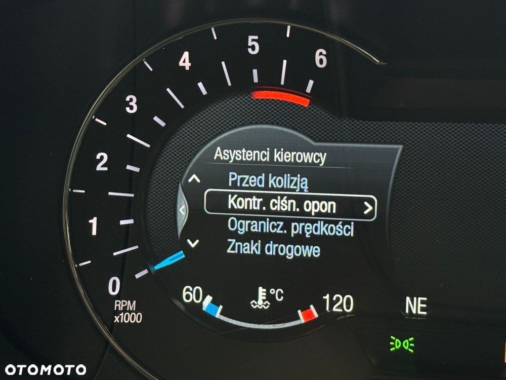 Ford Mondeo - 25
