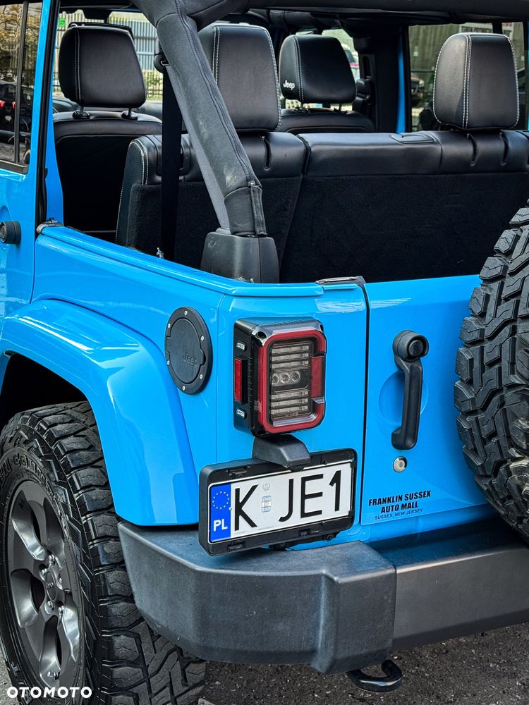 Jeep Wrangler Unlimited 3.6 Automatik Sahara - 11