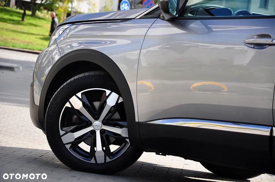 Peugeot 3008 1.6 BlueHDi Allure S&S - 15