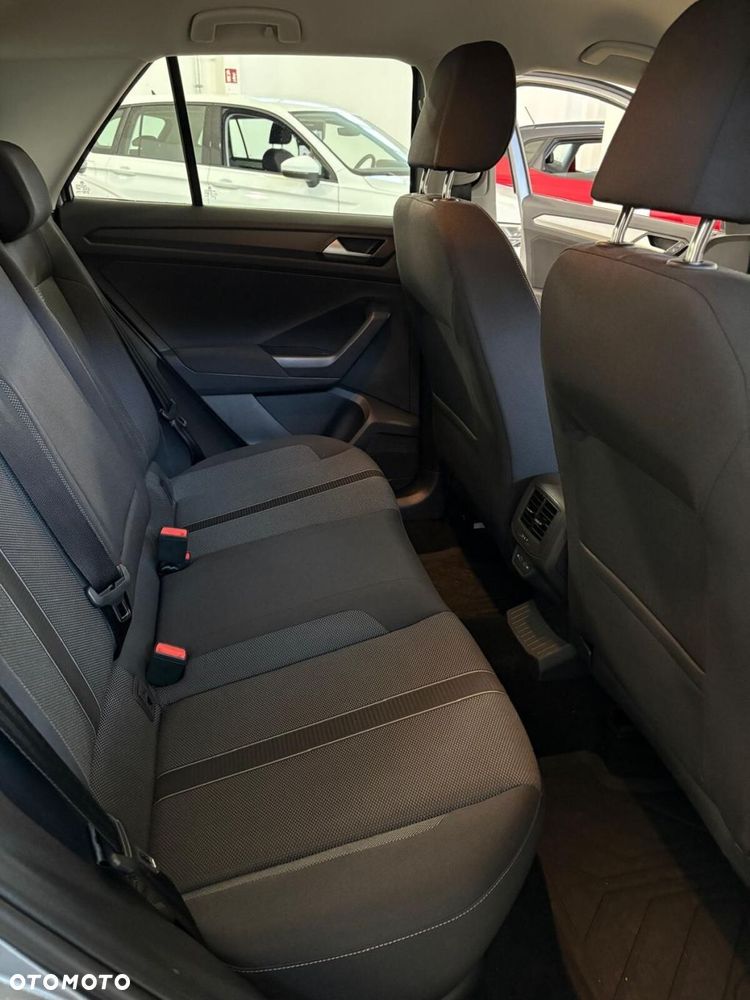 Volkswagen T-Roc - 31