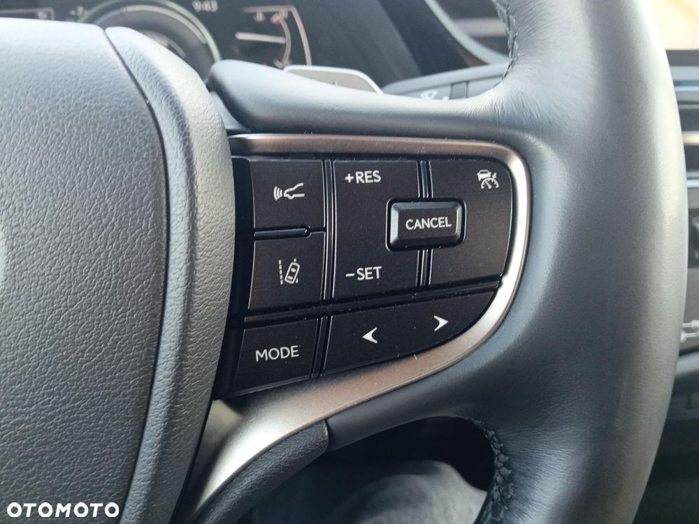 Lexus ES 300h Business Edition - 17