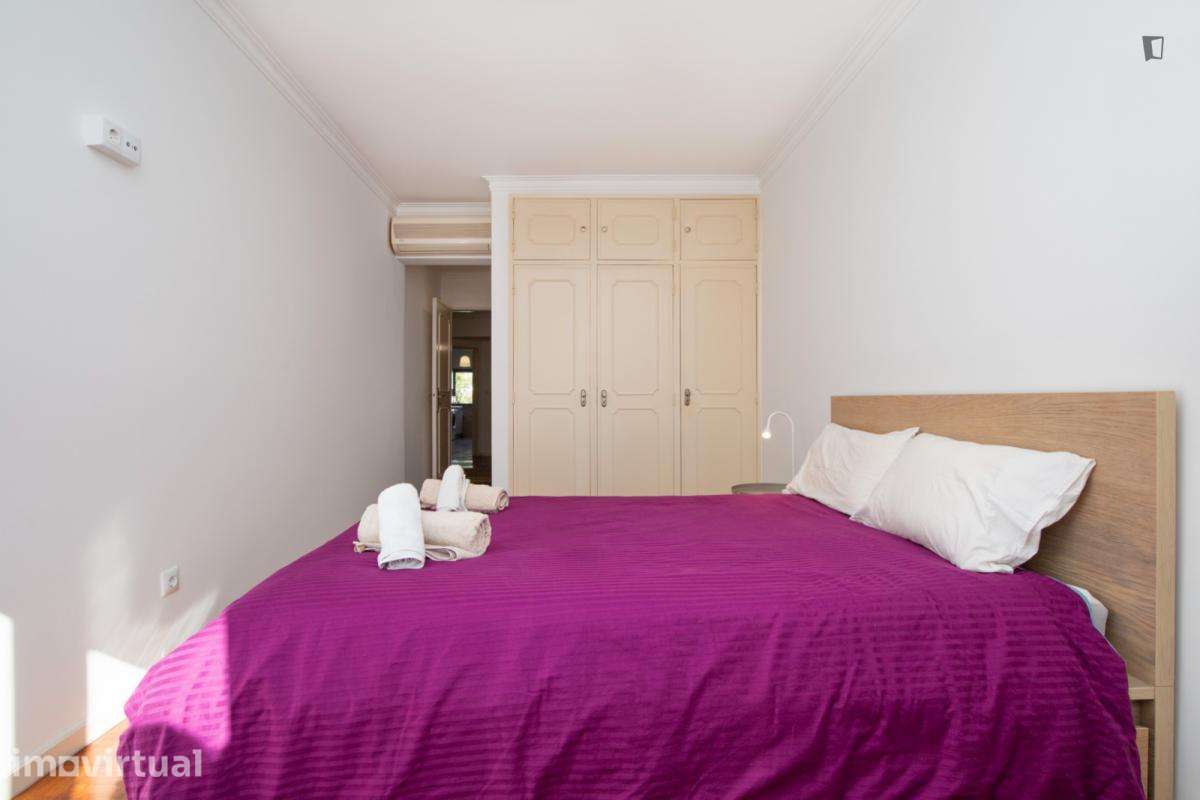Quarto - localizado em Sete Rios Lisbon - Grande imagem: 5/10