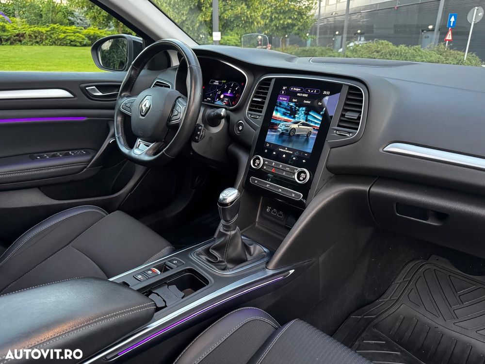 Renault Megane Blue dCi 116 Intens - 9