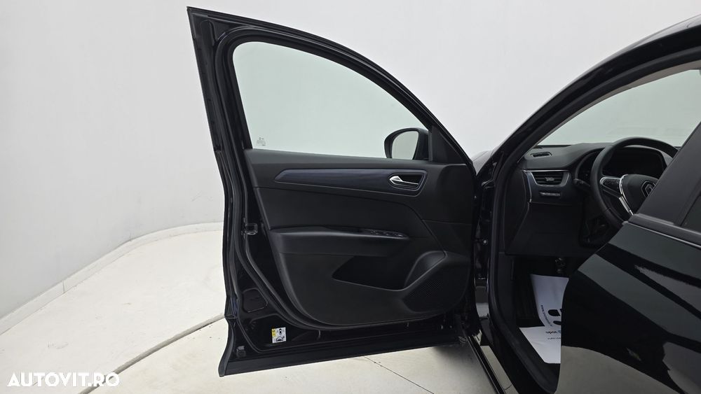 Renault Arkana E-TECH 145 Evolution - 10