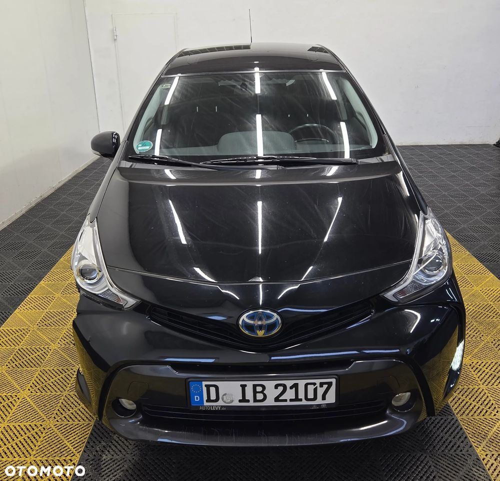 Toyota Prius+ (Hybrid) Executive - 8