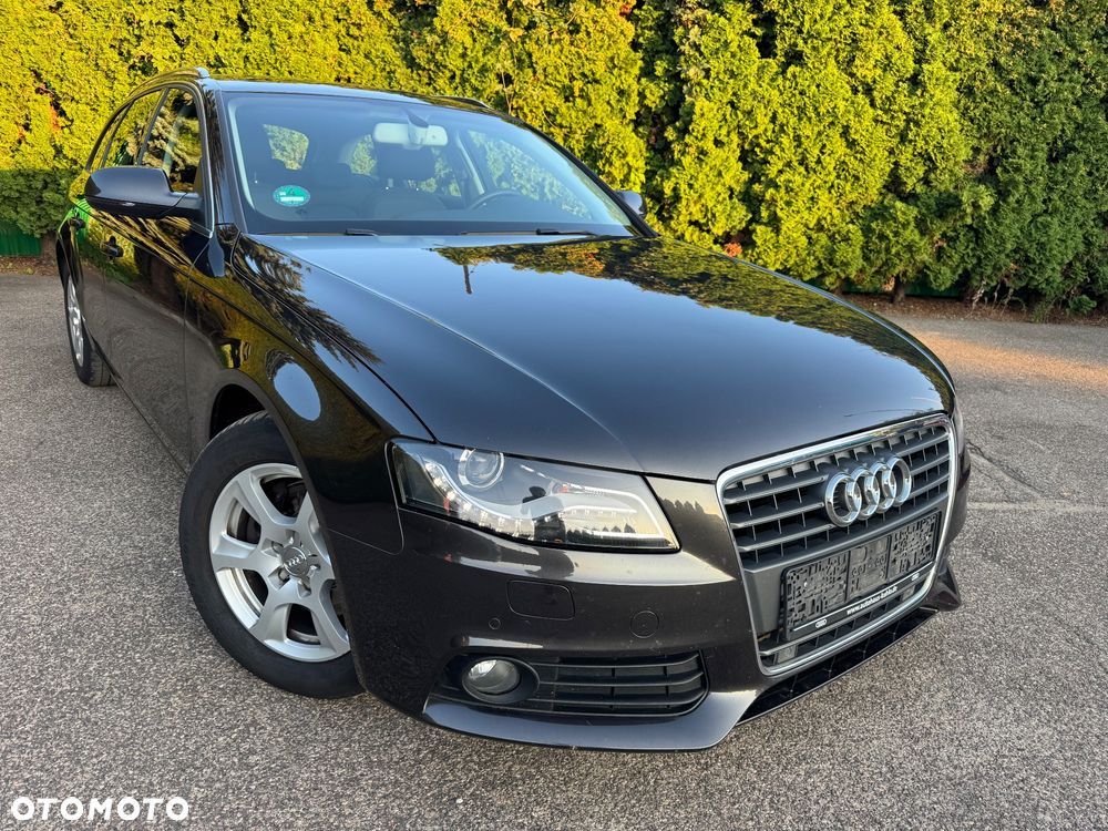 Audi A4 Avant 2.0 TDI DPF Ambiente - 1