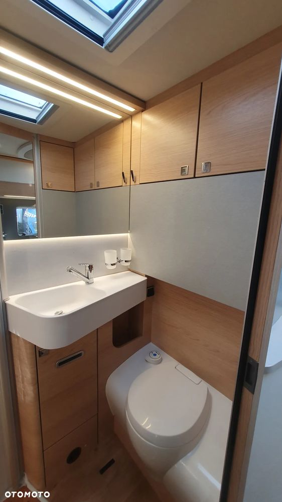 Mercedes-Benz camper Hymer B 580 - 16