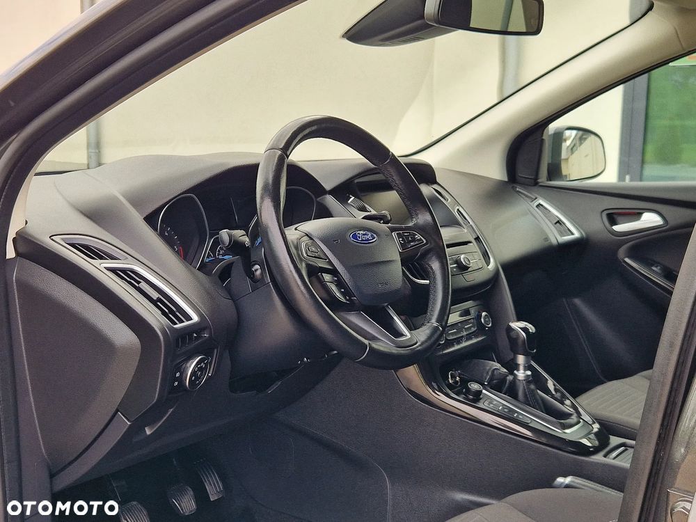 Ford Focus 1.5 EcoBlue STart-Stopp-System TITANIUM - 23