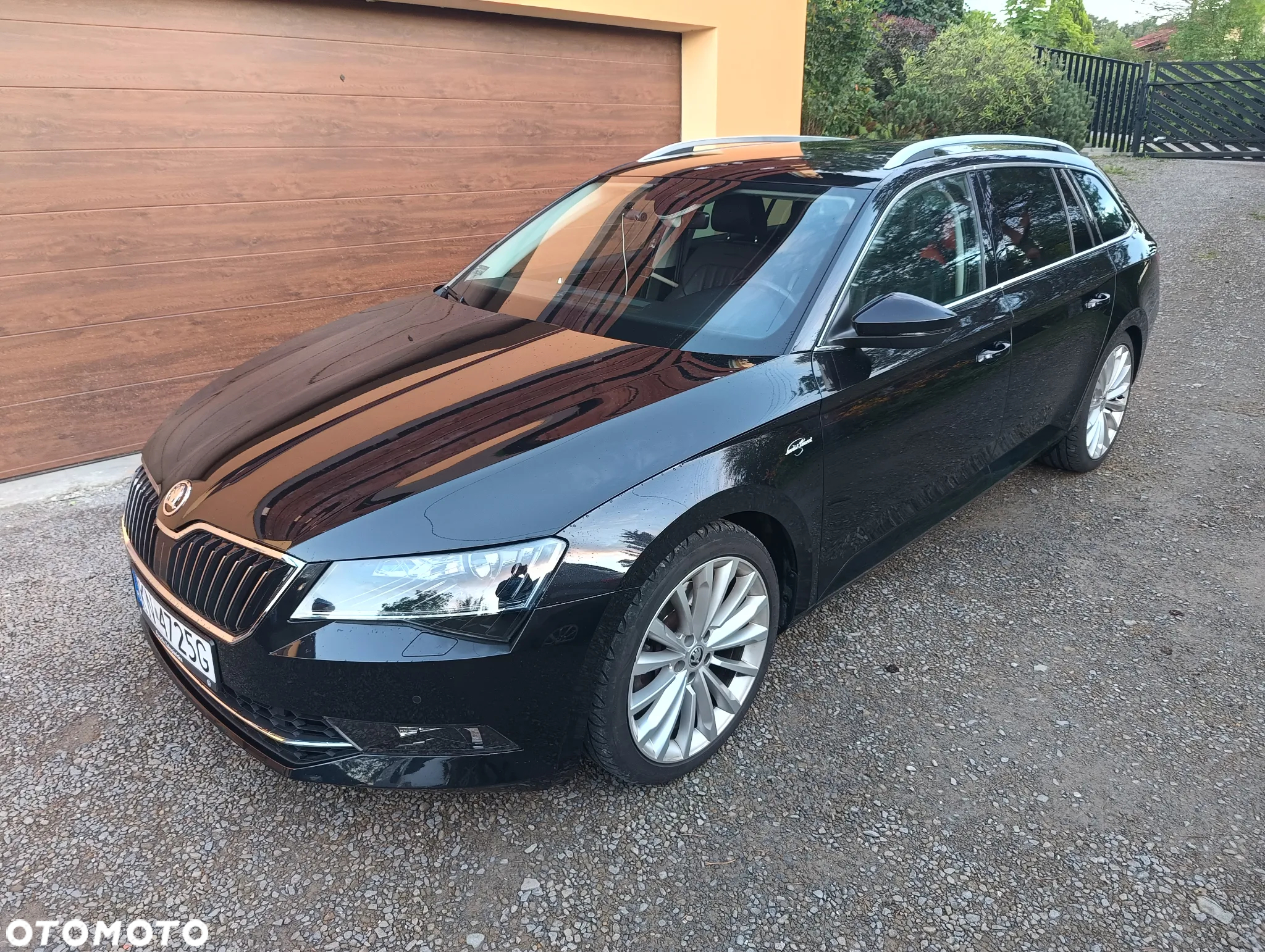 Skoda Superb Combi 2.0 TSI 4x4 DSG L&K - 2