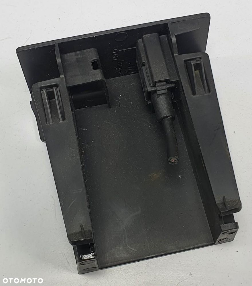 GNIAZDO USB PANEL FORD FOCUS MK3 BM51-A044L28-ADW - 3