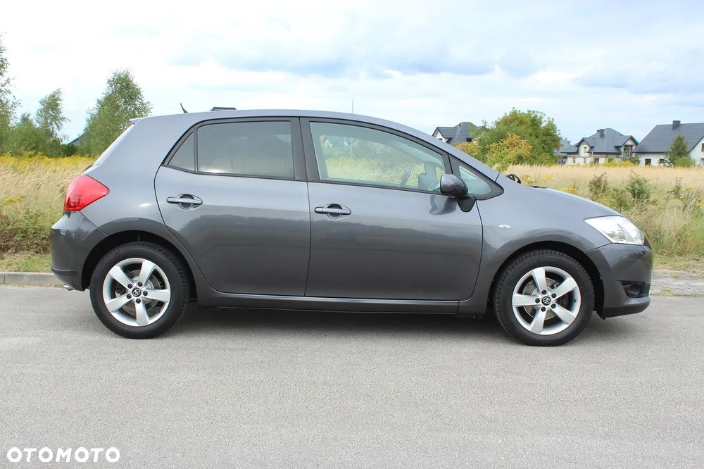 Toyota Auris 1.6 MultiMode Executive - 6