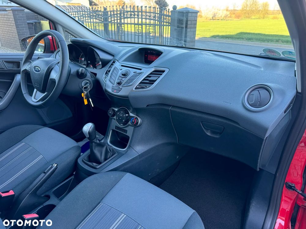 Ford Fiesta 1.25 Celebration - 17
